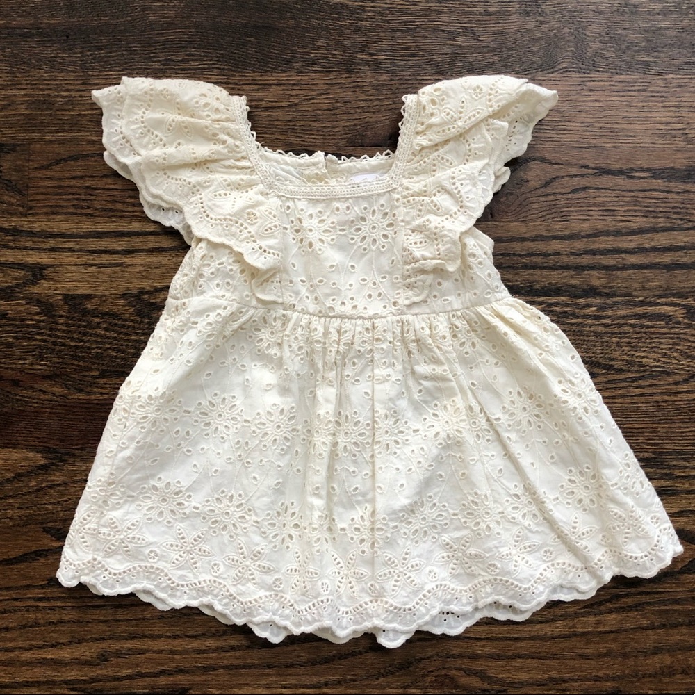 Zara Schiffli Ruffle Dress 🤩